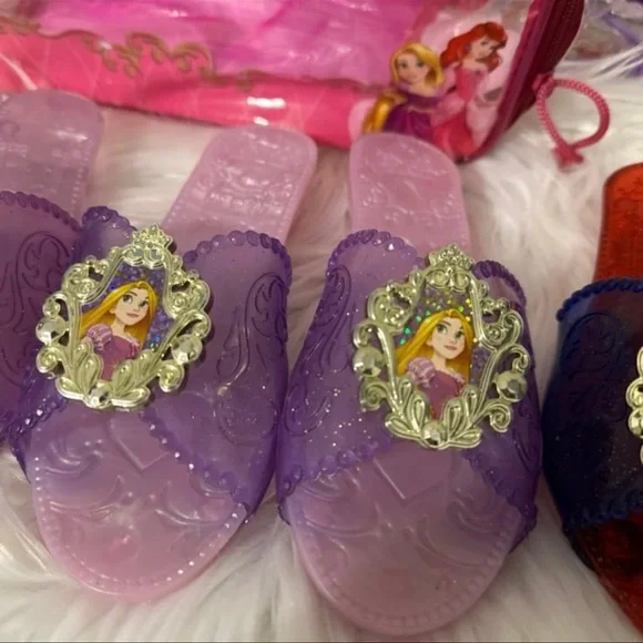 Toddler Princess Slippers - Picture 4 of 8